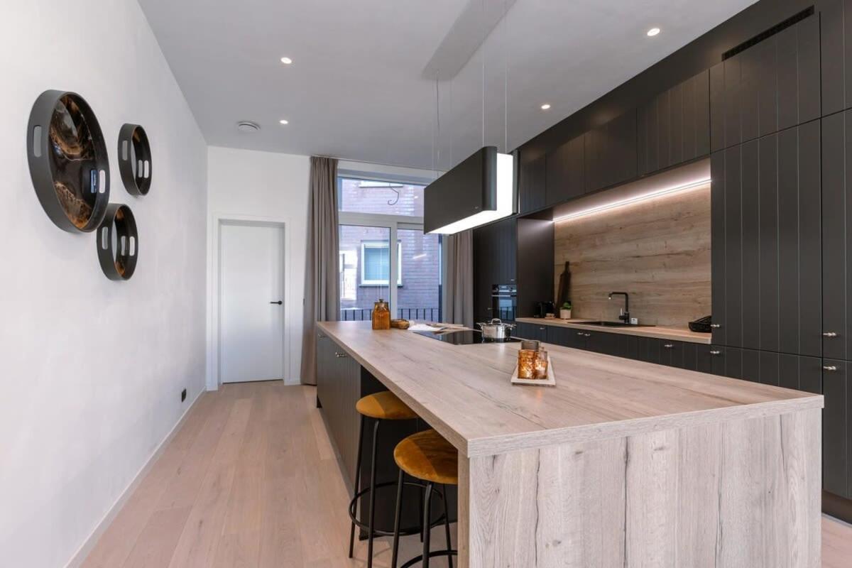 Luxurious Apartment In Town House Near The Beach Бланкенберге Экстерьер фото