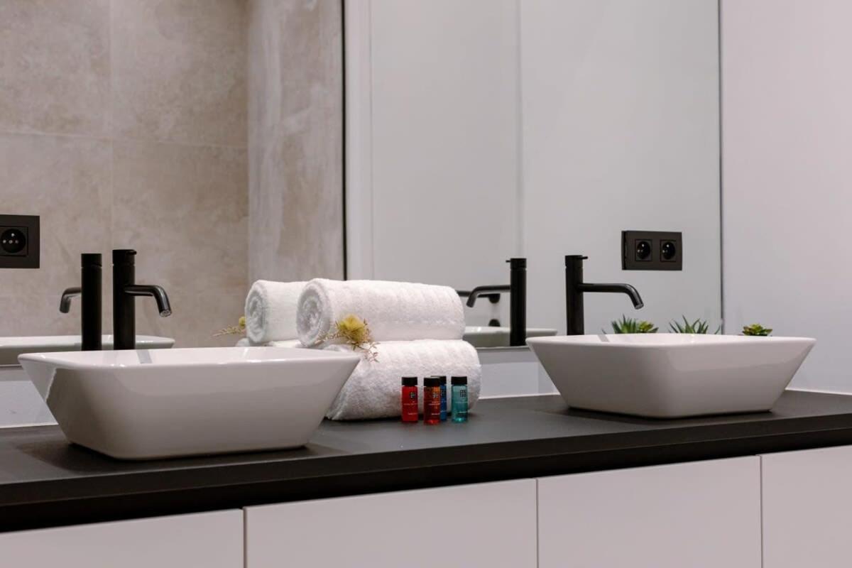Luxurious Apartment In Town House Near The Beach Бланкенберге Экстерьер фото
