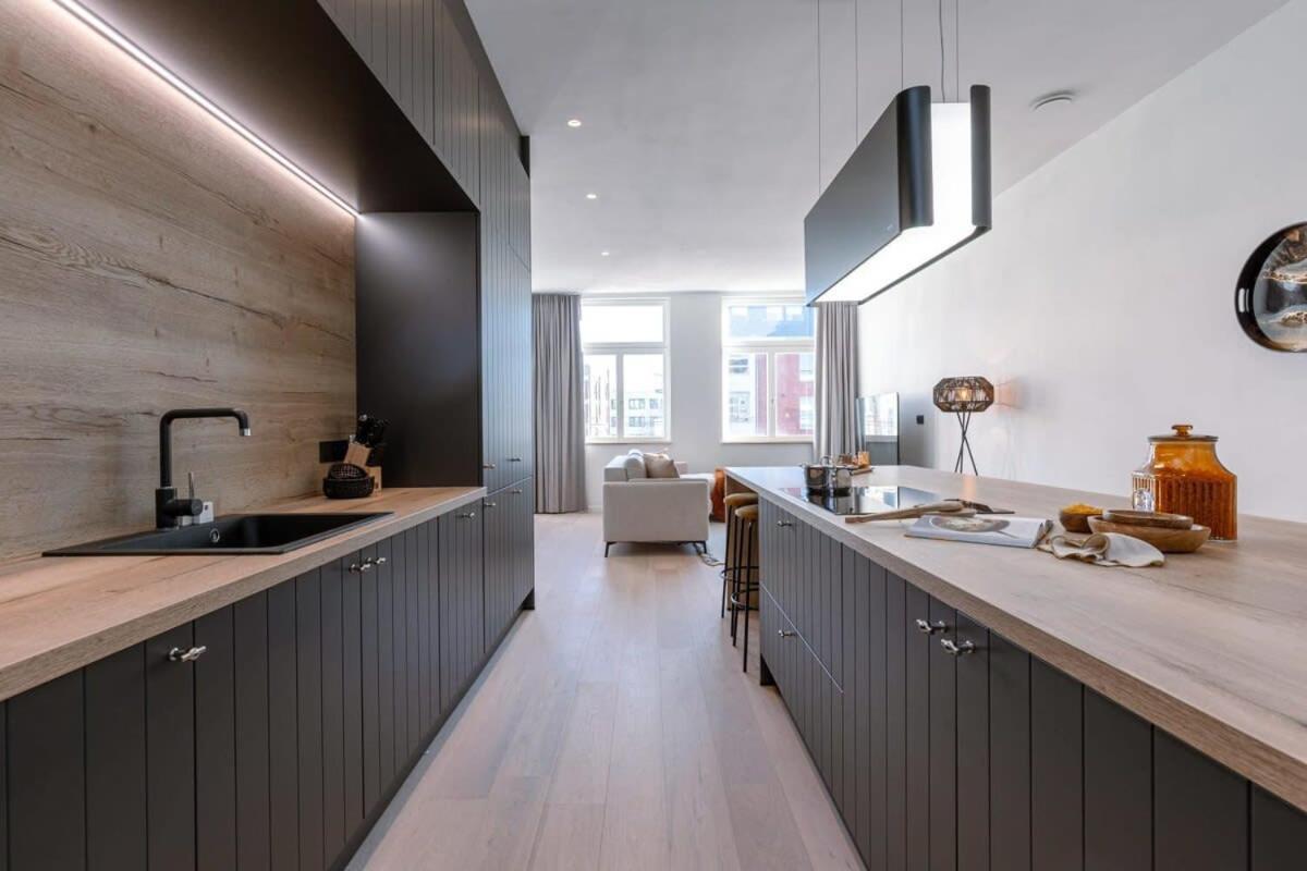 Luxurious Apartment In Town House Near The Beach Бланкенберге Экстерьер фото