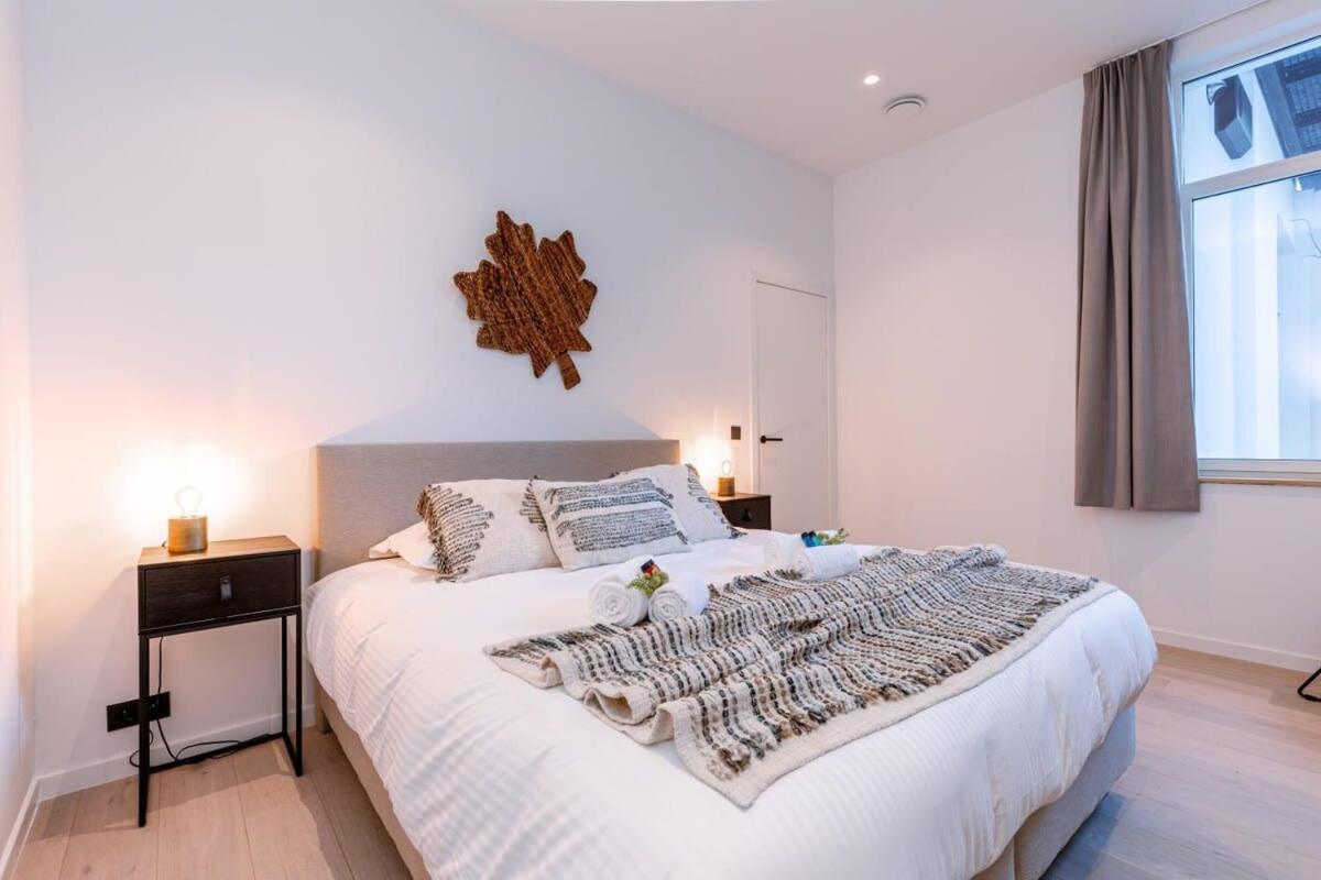 Luxurious Apartment In Town House Near The Beach Бланкенберге Экстерьер фото